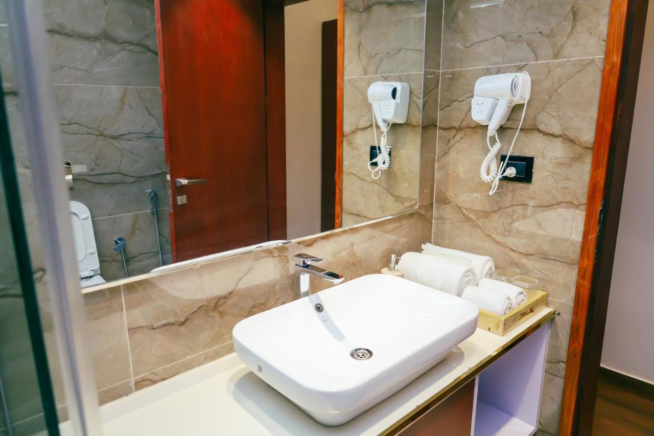 Oralia Resort Ashvem Beach Bagian luar foto