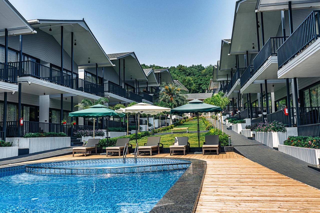 Oralia Resort Ashvem Beach Bagian luar foto